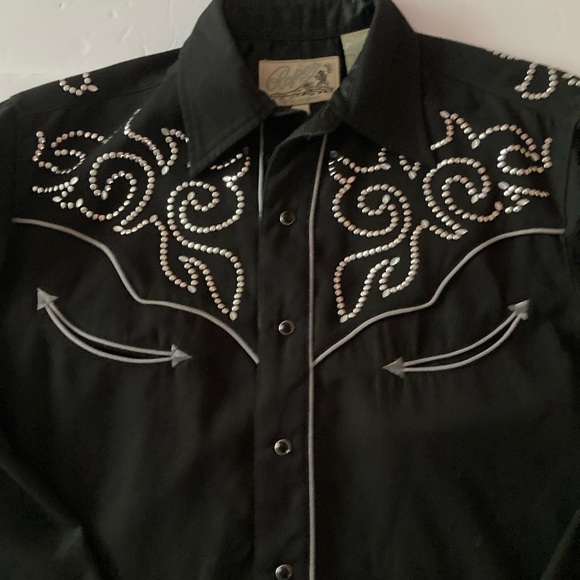 Roper Other - Roper Mens SZ S Black Western long sleeve,silver studded scroll design.